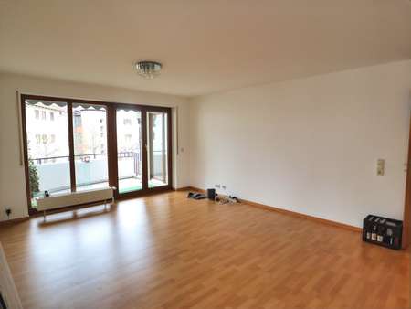 Wohn-/Esszimmer - Etagenwohnung in 71088 Holzgerlingen mit 78m² mieten