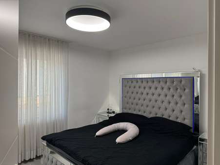 Schlafzimmer Schlafzimmer - Etagenwohnung in 71126 Gäufelden mit 73m² kaufen