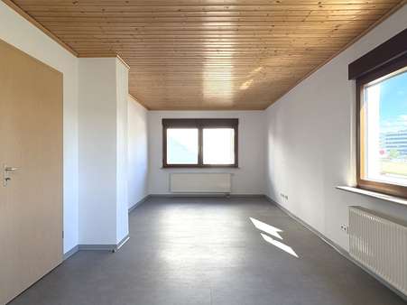 Wohn-Esszimmer - Doppelhaushälfte in 71065 Sindelfingen mit 86m² kaufen