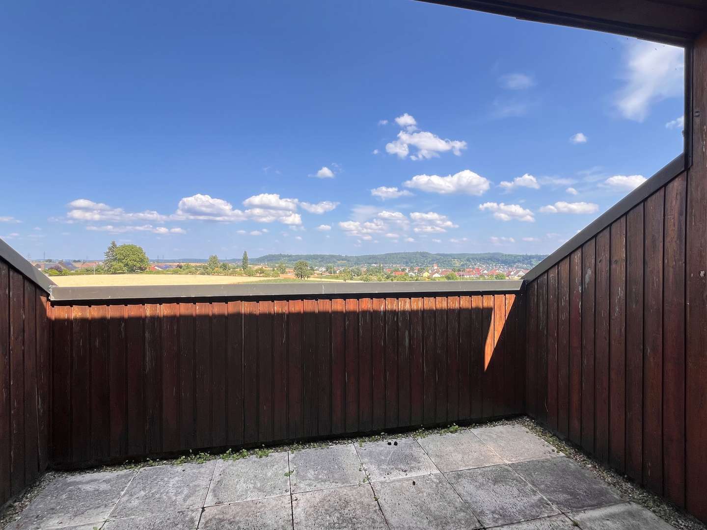 Balkon mit herrlicher Aussicht - Dachgeschosswohnung in 71083 Herrenberg mit 54m² kaufen