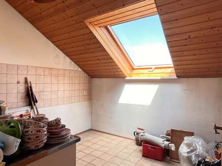 Küche - Dachgeschosswohnung in 71083 Herrenberg mit 54m² kaufen