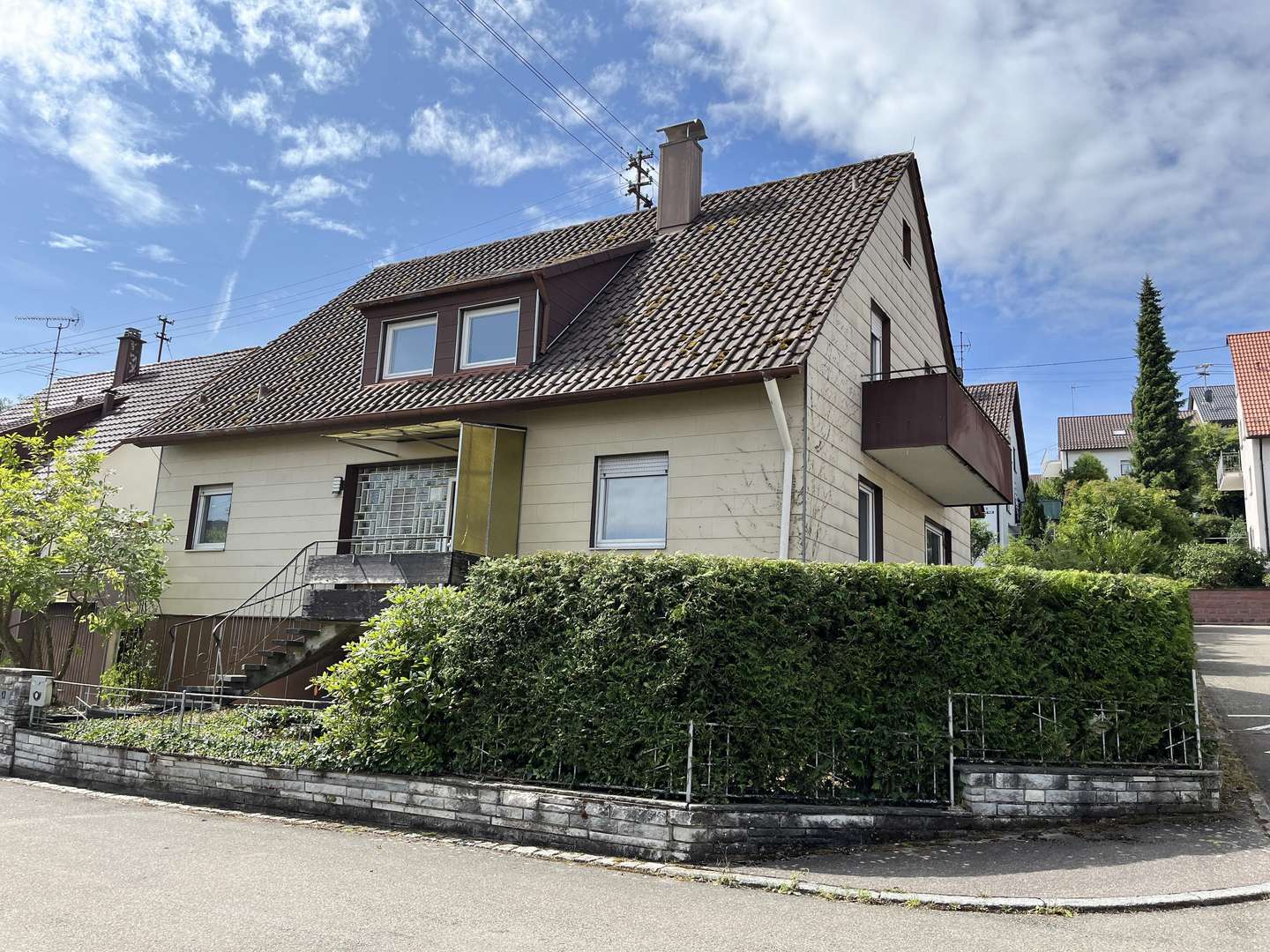 Außenansicht Außenansicht - Einfamilienhaus in 71272 Renningen mit 178m² kaufen