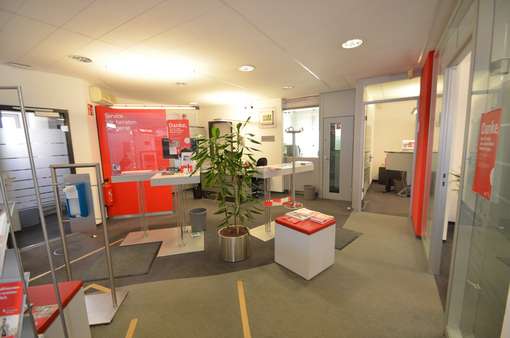 Kundenhalle - Büro in 71131 Jettingen mit 266m² mieten