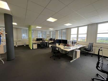 Flächenbeispiel Flächenbeispiel - Büro in 71088 Holzgerlingen mit 520m² mieten