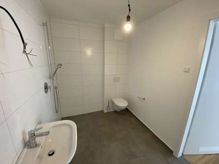 Badezimmer Badezimmer - Etagenwohnung in 72108 Rottenburg mit 81m² mieten