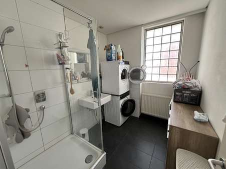 Badezimmer - Dachgeschosswohnung in 71083 Herrenberg mit 90m² mieten