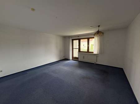 Wohn und Esszimmer Wohn und Esszimmer - Etagenwohnung in 71229 Leonberg mit 79m² kaufen