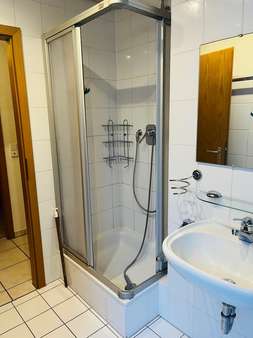 Bad I Bad I - Etagenwohnung in 71083 Herrenberg mit 77m² kaufen