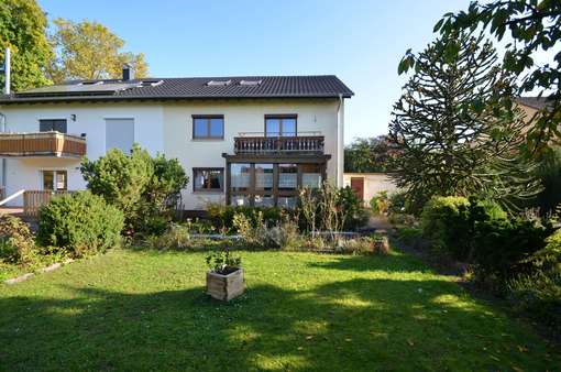 Rückansicht - Doppelhaushälfte in 71034 Böblingen mit 143m² kaufen