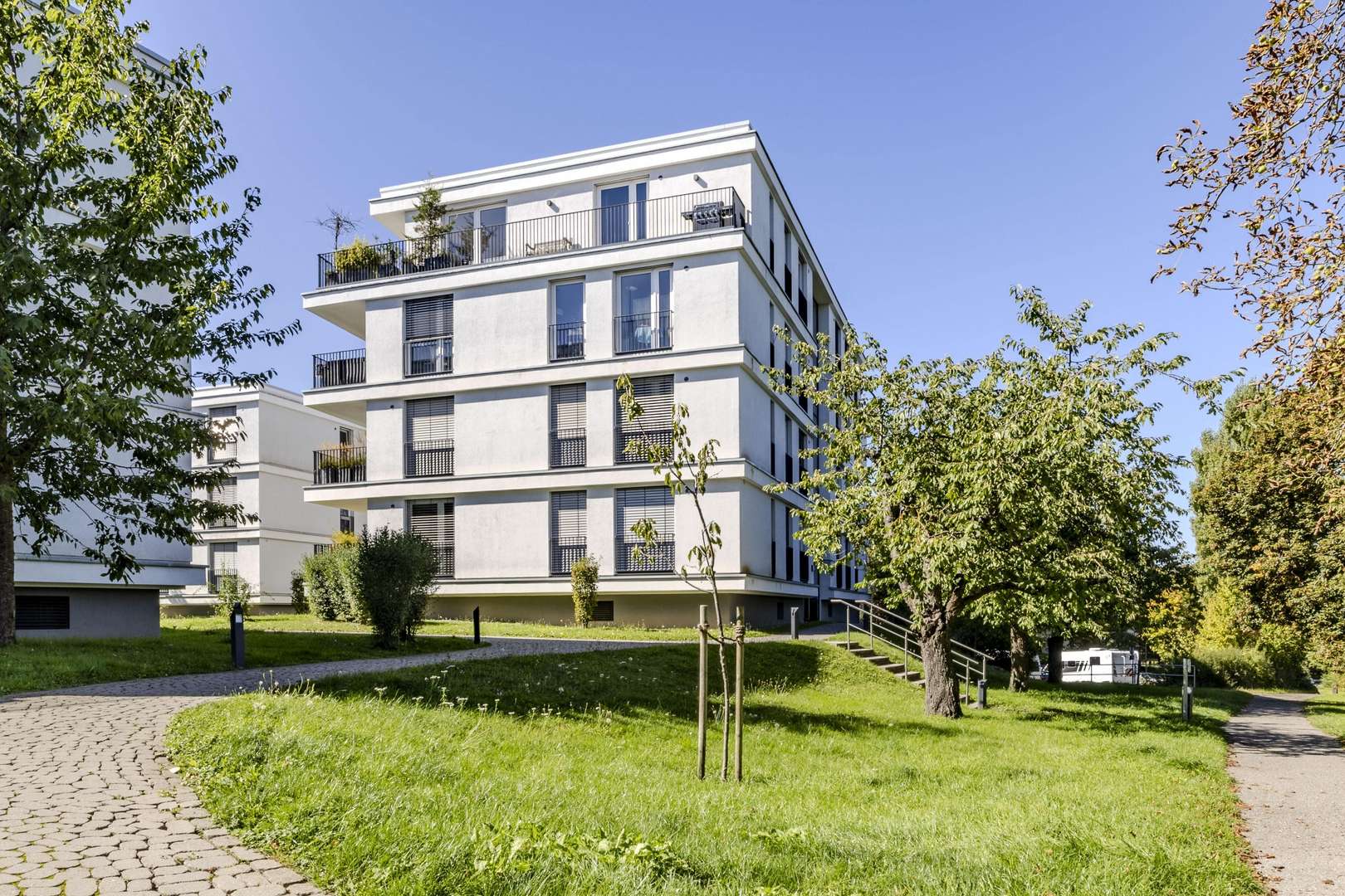 Außenansicht Außenansicht - Etagenwohnung in 71229 Leonberg mit 100m² kaufen