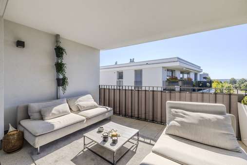 Loggia Loggia - Etagenwohnung in 71229 Leonberg mit 100m² kaufen