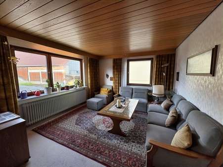 Wohnzimmer - Doppelhaushälfte in 71229 Leonberg mit 171m² kaufen