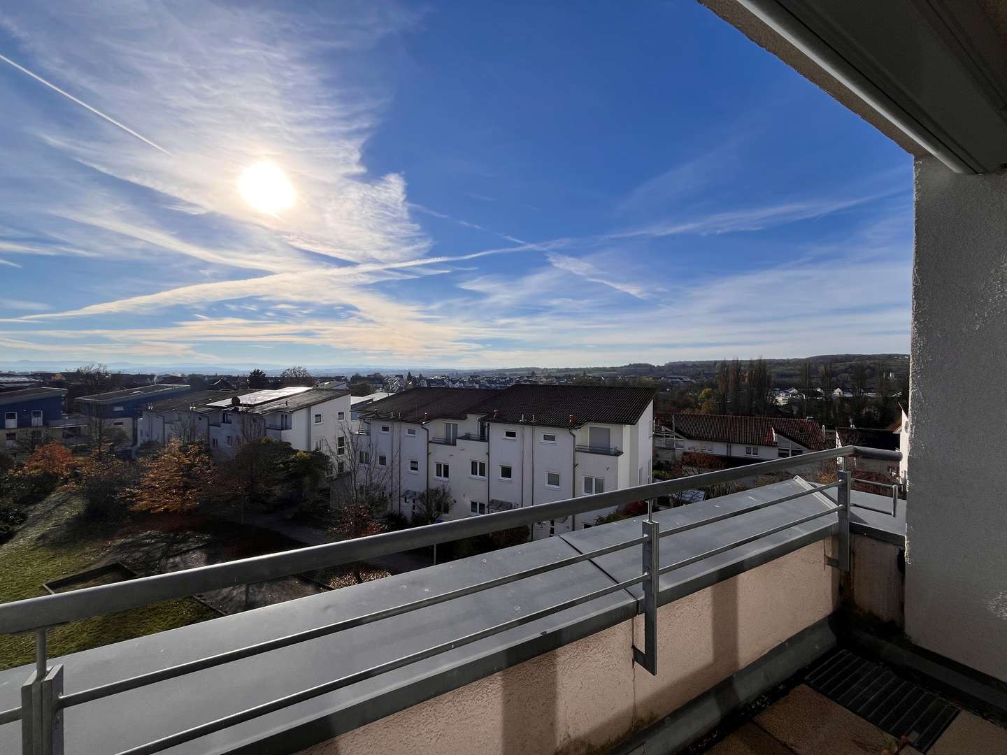 Aussicht vom Südbalkon Aussicht vom Südbalkon - Etagenwohnung in 71083 Herrenberg mit 104m² kaufen