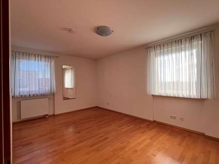 Schlafen Schlafen - Etagenwohnung in 71083 Herrenberg mit 104m² kaufen