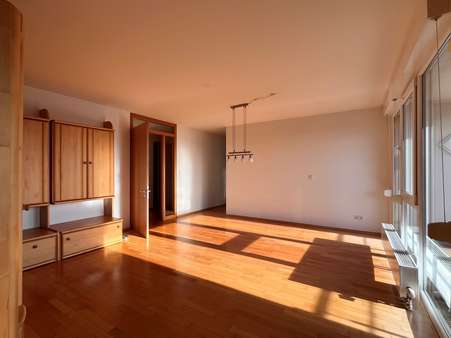Wohnbereich Wohnbereich - Etagenwohnung in 71083 Herrenberg mit 104m² kaufen