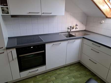 Küche - Dachgeschosswohnung in 71229 Leonberg mit 76m² kaufen