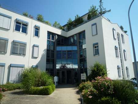 Außenansicht Bürogebäude - Büro in 71101 Schönaich mit 400m² mieten