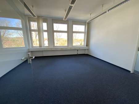 Bürobeispiel - Büro in 71063 Sindelfingen mit 650m² mieten