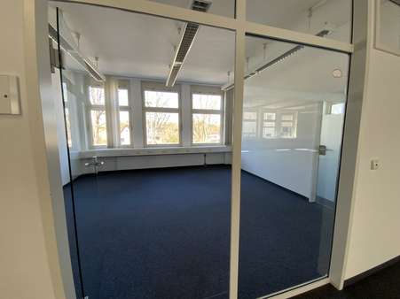 Bürobeispiel - Büro in 71063 Sindelfingen mit 650m² mieten