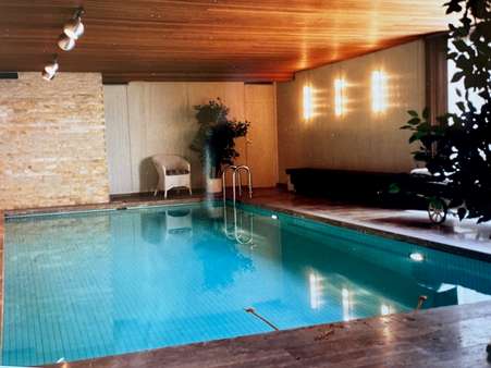Hallenschwimmbad - Einfamilienhaus in 71032 Böblingen mit 329m² kaufen