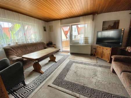 Wohnzimmer - Einfamilienhaus in 71139 Ehningen mit 68m² kaufen
