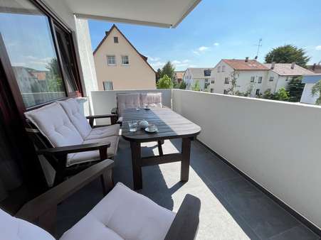 Balkon - Etagenwohnung in 71229 Leonberg mit 85m² kaufen