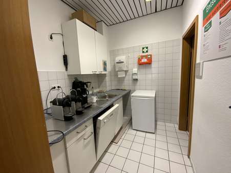 Küche - Büro in 71063 Sindelfingen mit 460m² mieten