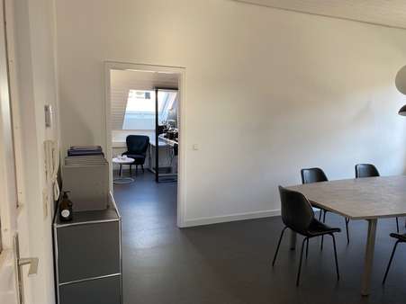Eingangsbereich - Büro in 71229 Leonberg mit 83m² mieten