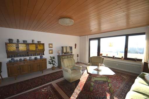 Wohn-/ Esszimmer - Etagenwohnung in 71101 Schönaich mit 106m² kaufen
