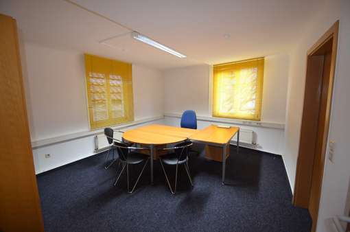 Besprechung/Büro - Büro in 71083 Herrenberg mit 85m² mieten