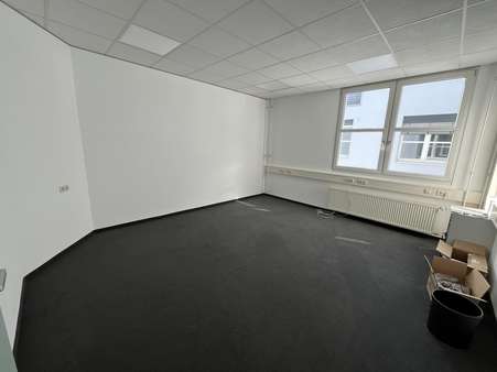 Büroimpression - Büro in 71088 Holzgerlingen mit 114m² mieten