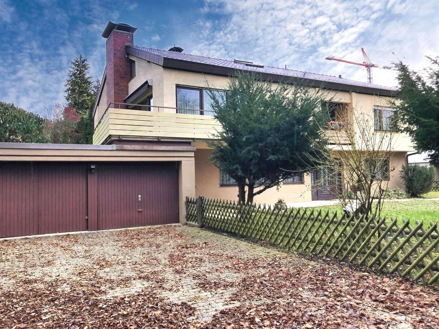 Hausansicht Süd mit Garagen - Einfamilienhaus in 71067 Sindelfingen mit 191m² kaufen