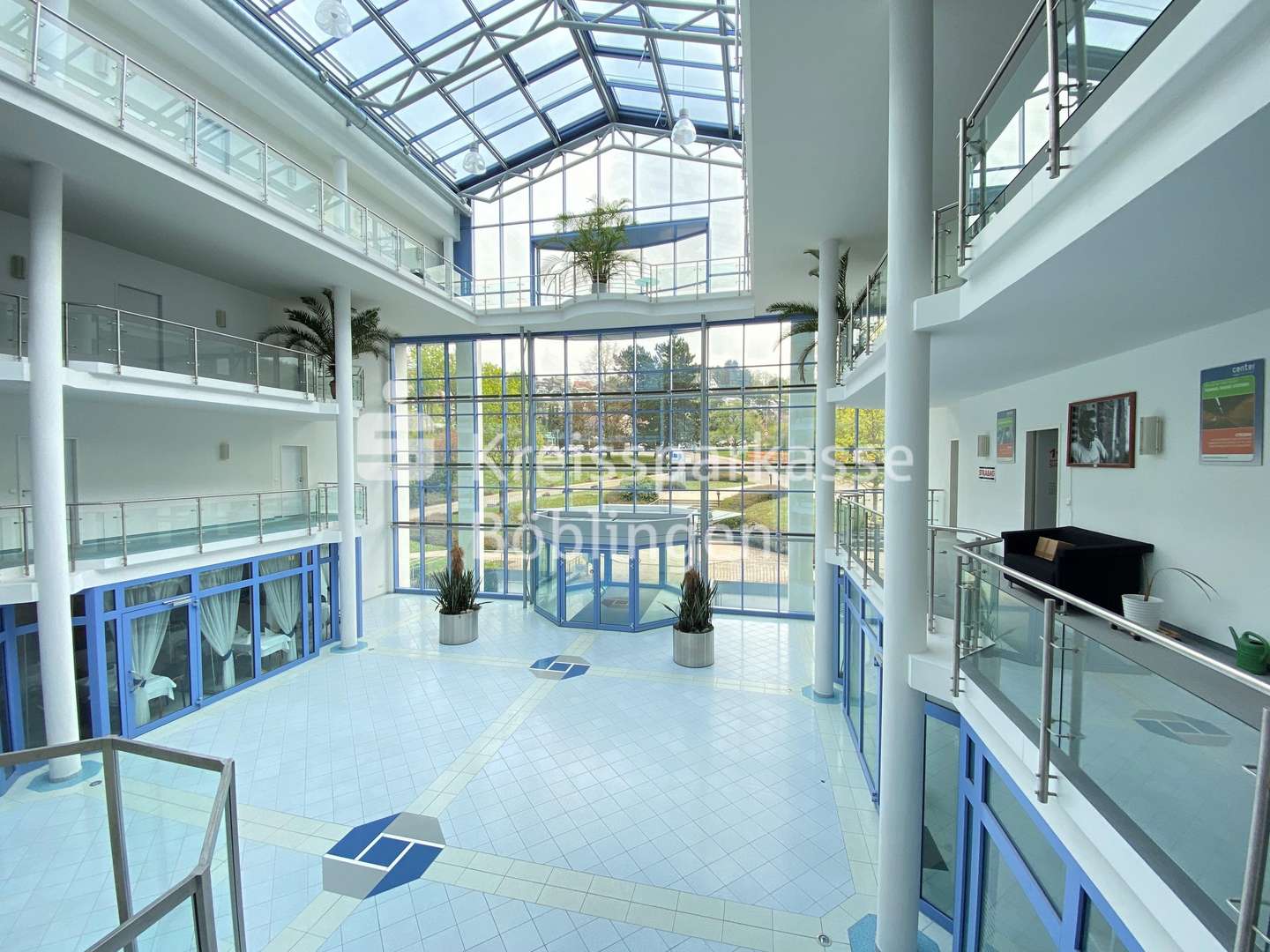 Atrium - Büro in 71229 Leonberg mit 697m² mieten