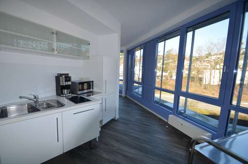 Küche - Büro in 71229 Leonberg mit 697m² mieten