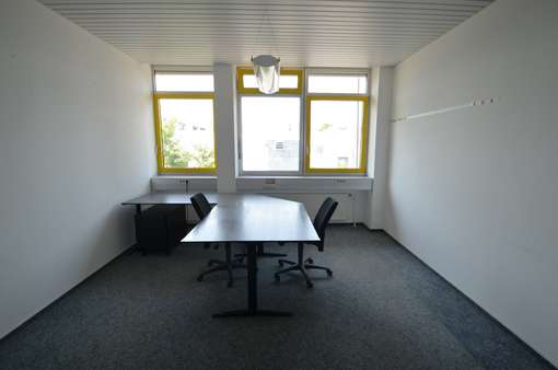 Büro - möbiliert - Büro in 71116 Gärtringen mit 800m² günstig mieten