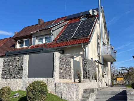 Außenansicht - Reihenendhaus in 71229 Leonberg mit 132m² kaufen