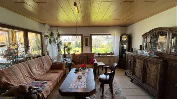 null - Zweifamilienhaus in 74372 Sersheim mit 214m² kaufen