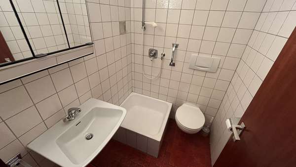 null - Mehrfamilienhaus in 70806 Kornwestheim mit 227m² kaufen