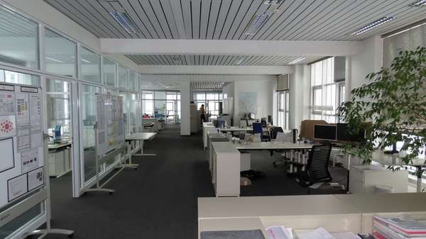 null - Büro in 70565 Stuttgart mit 4168m² kaufen