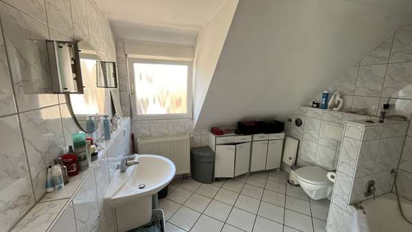 null - Dachgeschosswohnung in 71642 Ludwigsburg mit 55m² kaufen