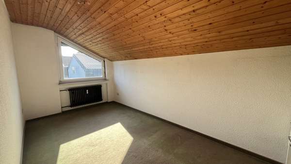 null - Dachgeschosswohnung in 74321 Bietigheim-Bissingen mit 87m² kaufen