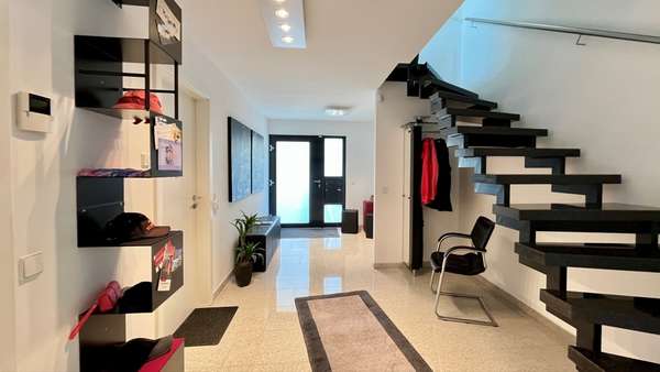 Einfamilienhaus in 71686 Remseck mit 160m² kaufen