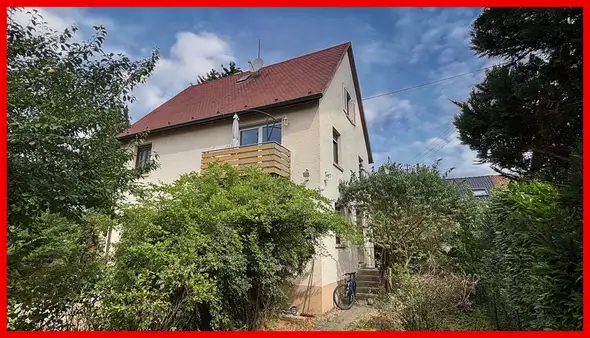 Modernisiertes Einfamilienhaus in zentraler Lage