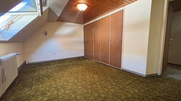 Kinderzimmer mit Einbauschrank Kinderzimmer mit Einbauschrank - Einfamilienhaus in 71679 Asperg mit 158m² kaufen
