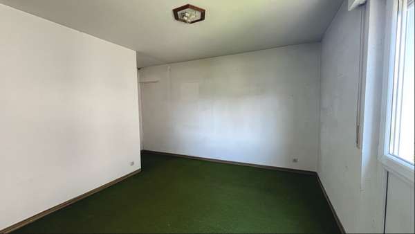 null - Etagenwohnung in 71665 Vaihingen mit 76m² kaufen