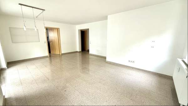 Etagenwohnung in 71634 Ludwigsburg mit 99m² kaufen