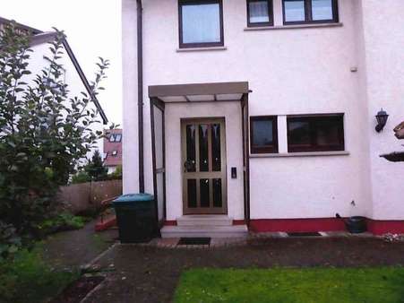 null - Zwangsversteigerung Dachgeschosswohnung in 71696 Möglingen mit 77m² kaufen