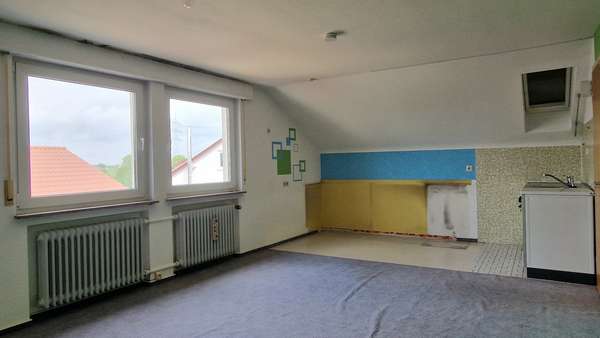 Dachgeschoss Küche Dachgeschoss Küche - Mehrfamilienhaus in 71706 Markgröningen mit 227m² kaufen