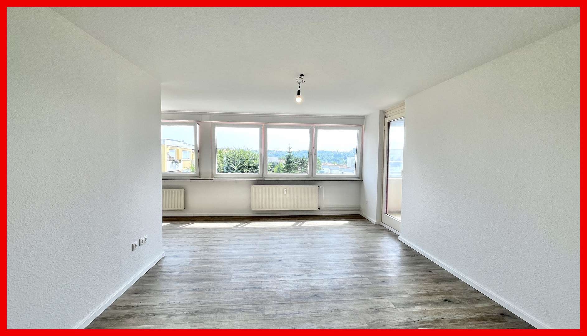 Titelbild Wohnzimmer Titelbild Wohnzimmer - Etagenwohnung in 71642 Ludwigsburg mit 62m² kaufen