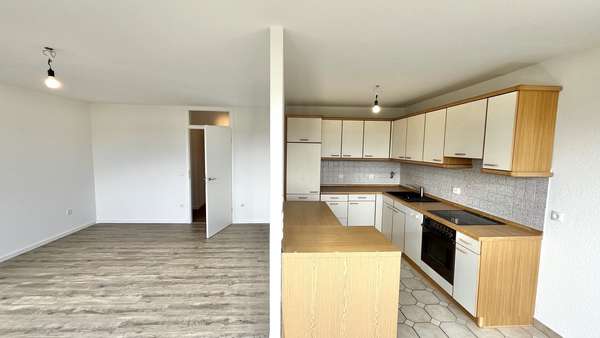 Wohnzimmer und Küche Wohnzimmer und Küche - Etagenwohnung in 71642 Ludwigsburg mit 62m² kaufen